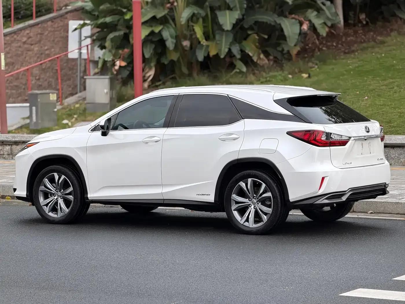 Lexus RX 2016 450h AWD Elegant Edition — миниатюра 6
