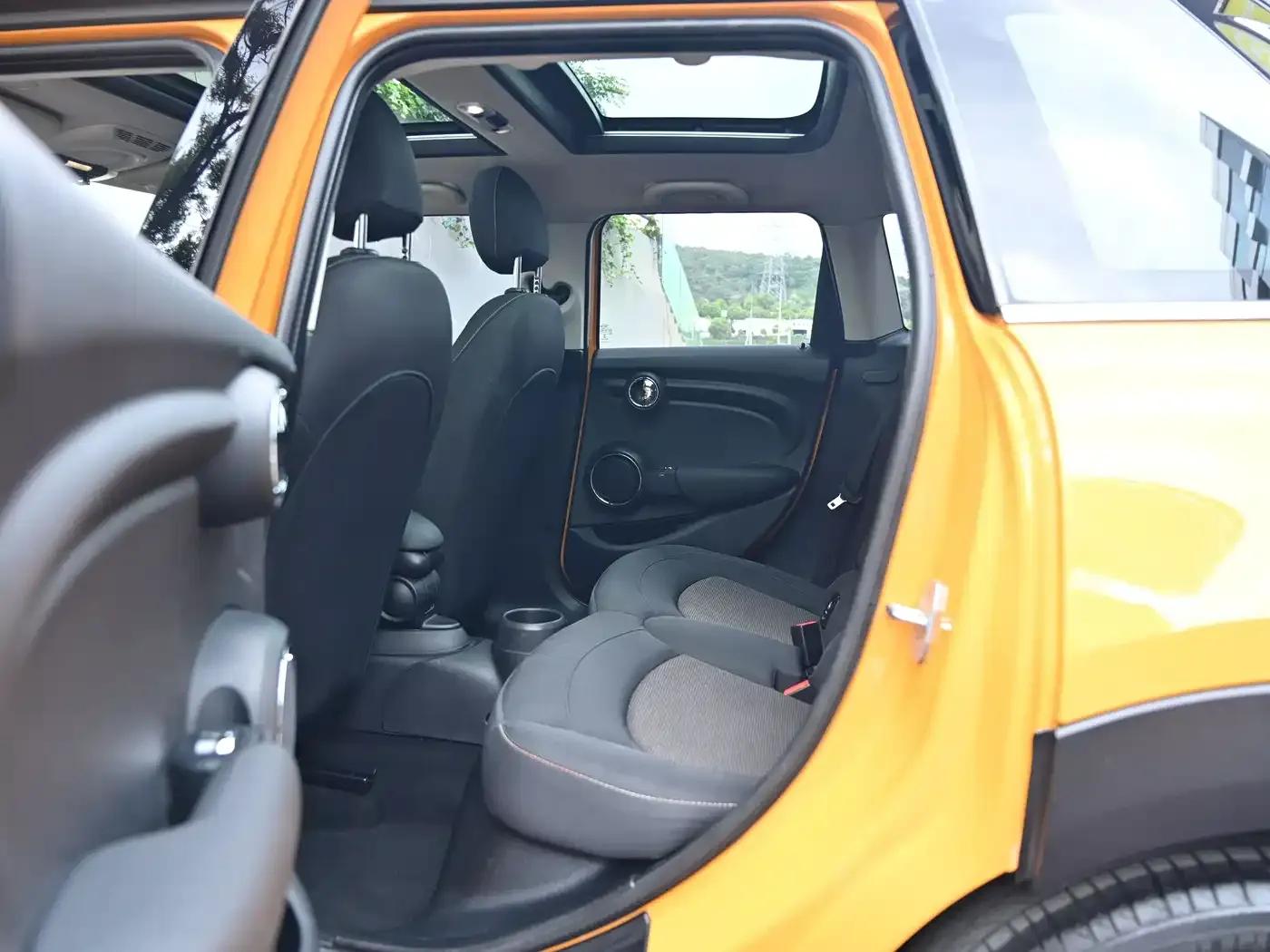 2016 MINI 1.2T ONE Avant-garde 5-Door Edition — миниатюра 9