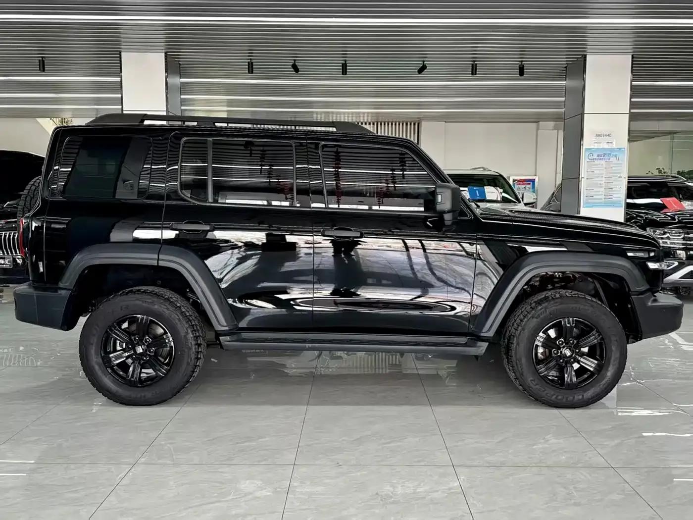 Tank 300 2021 Off-Road Edition 2.0T Challenger — миниатюра 2