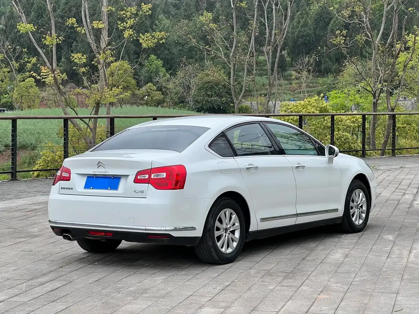 Citroën C5 2013 2.0L Automatic Premium Edition — миниатюра 9