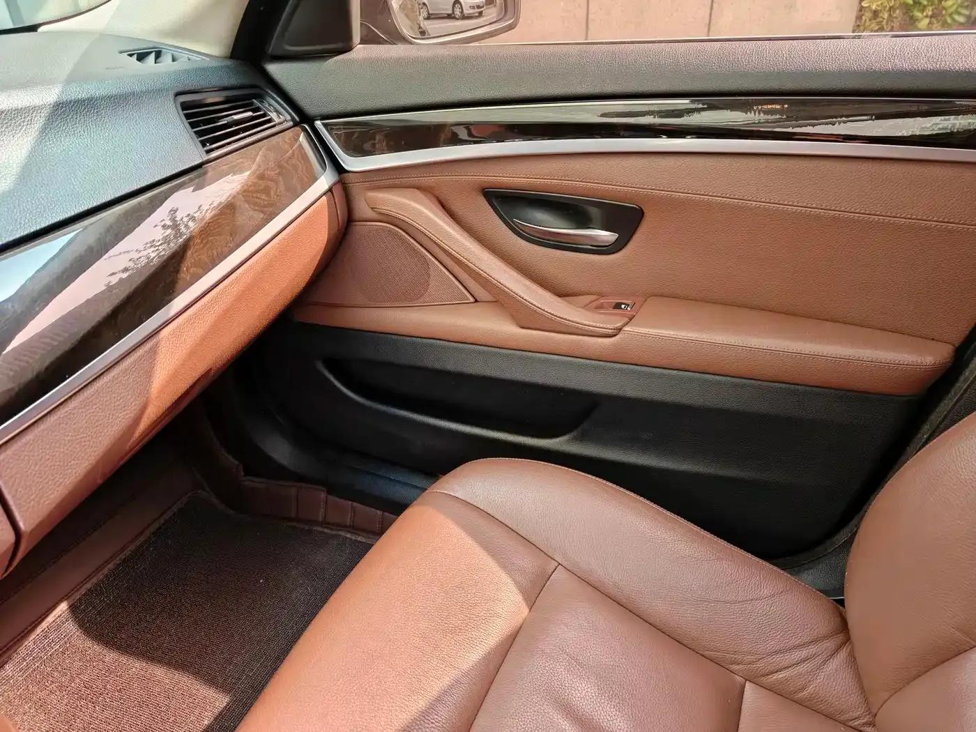 BMW 5 Series 2013 525Li Leading Edition — миниатюра 10