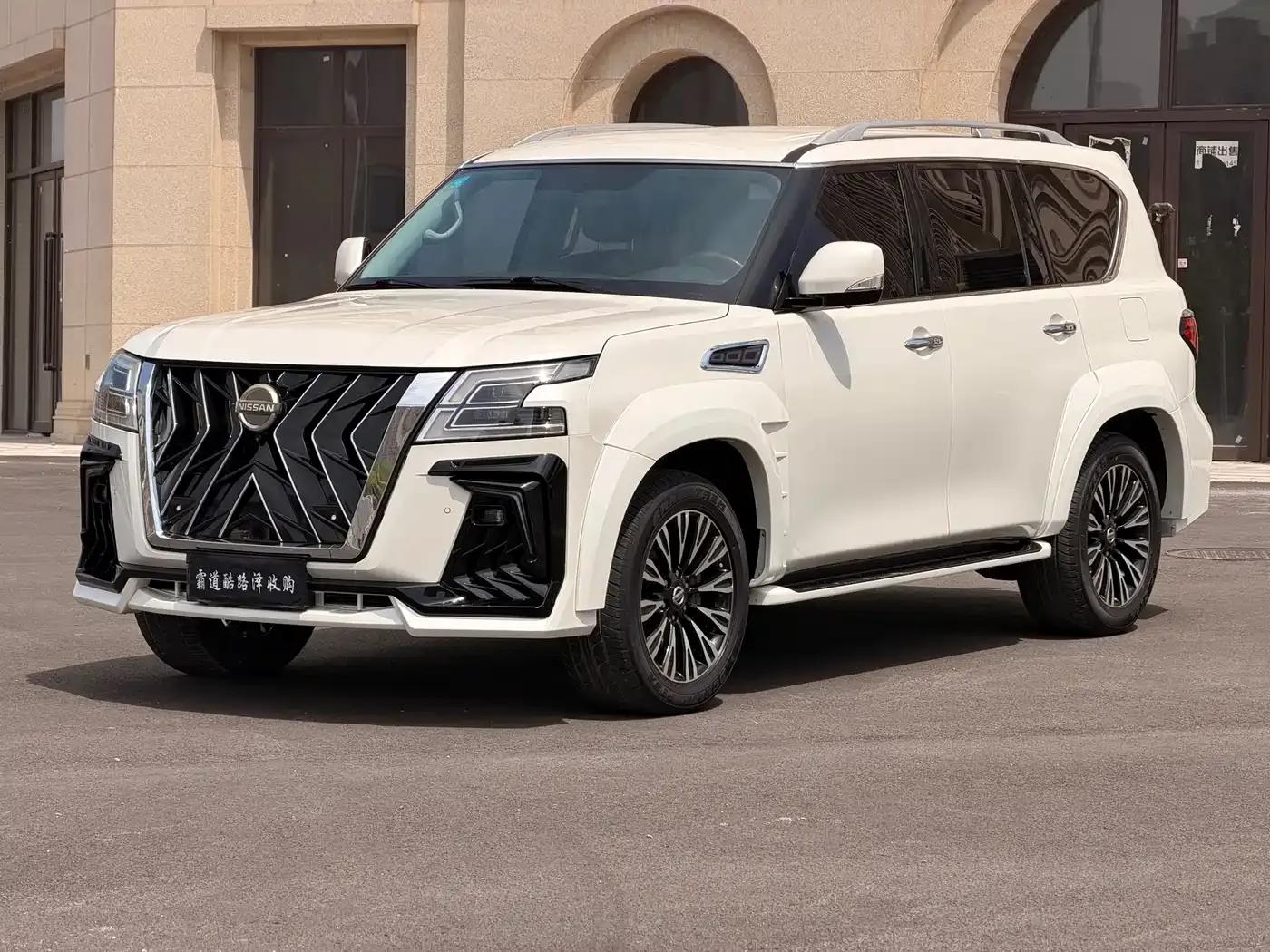 Nissan Patrol 2018 4.0L Flagship Edition — миниатюра 1