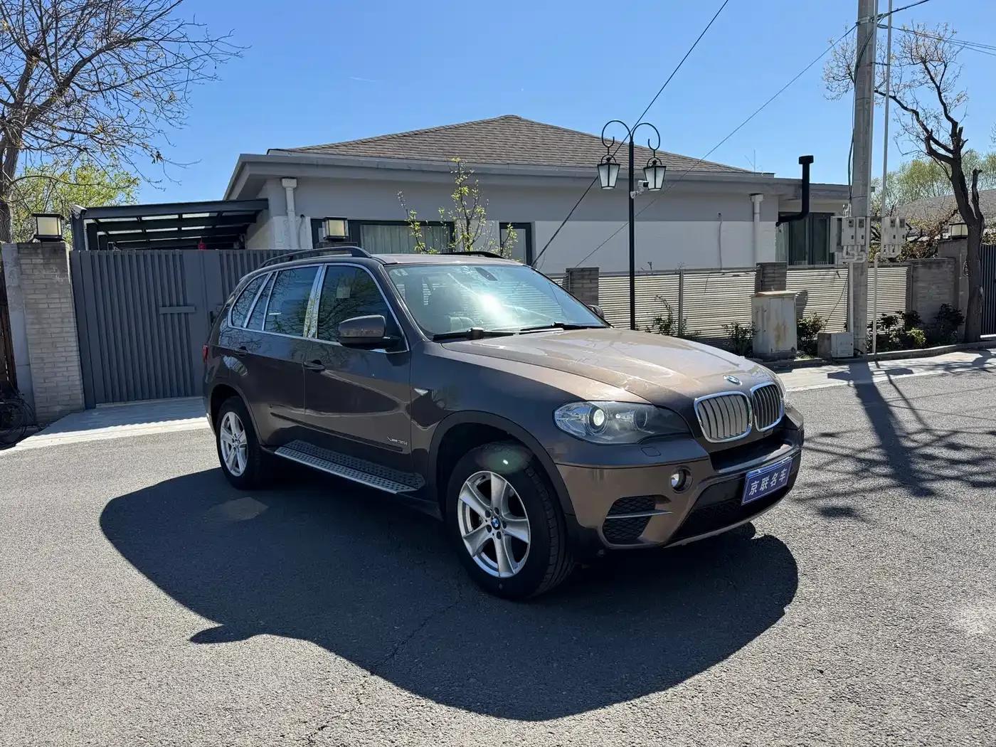 BMW X5 (Imported) 2011 xDrive35i Leading Edition — миниатюра 3