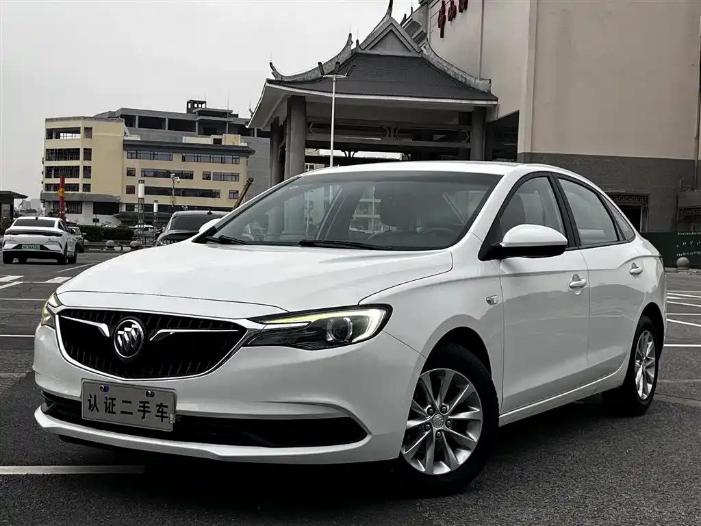 Buick Excelle 2018 15T Dual-Clutch Entry-Level Model (National V Emission Standard) — миниатюра 1