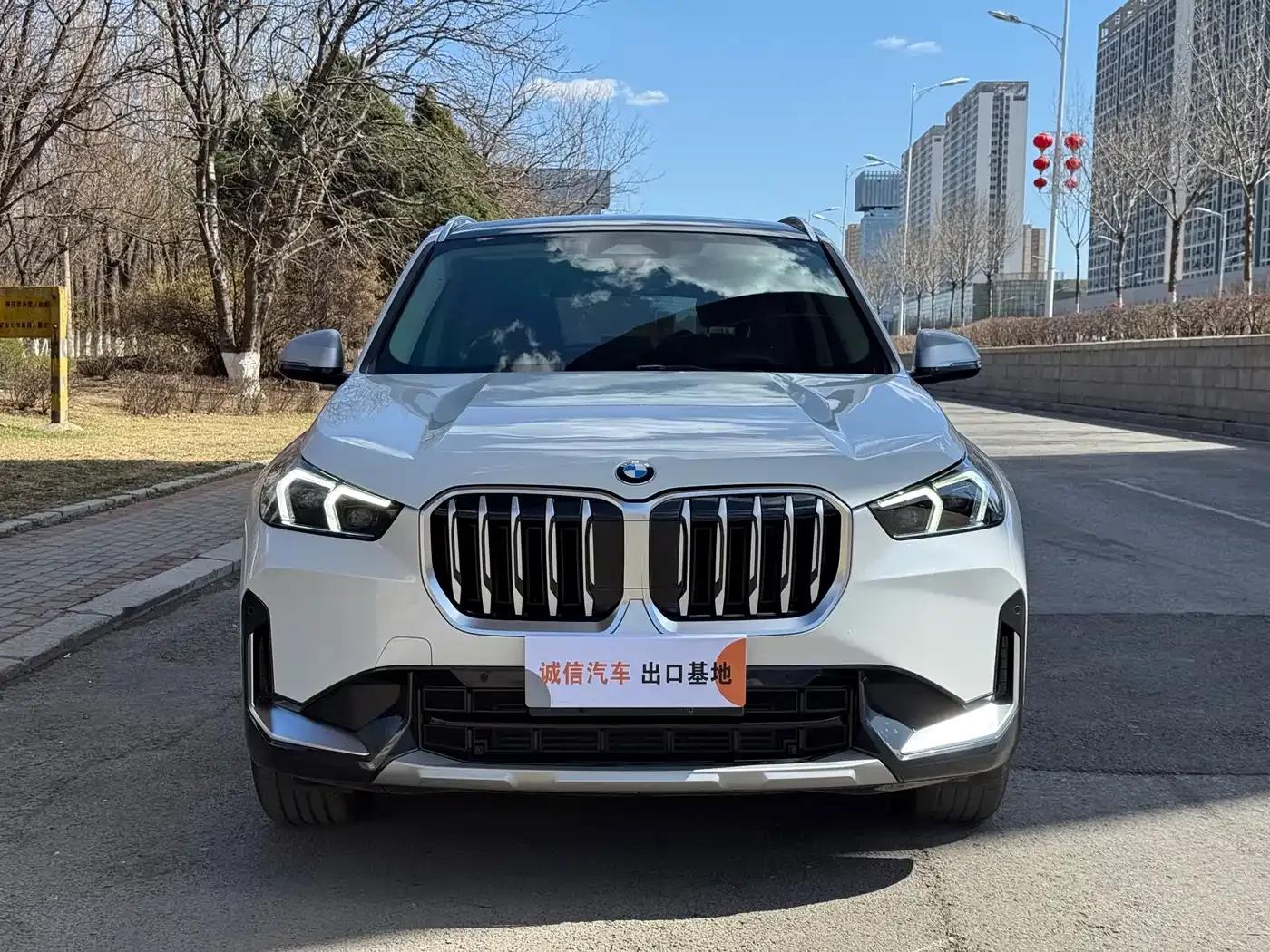 2023 BMW X1 sDrive20Li X Design Package — миниатюра 2