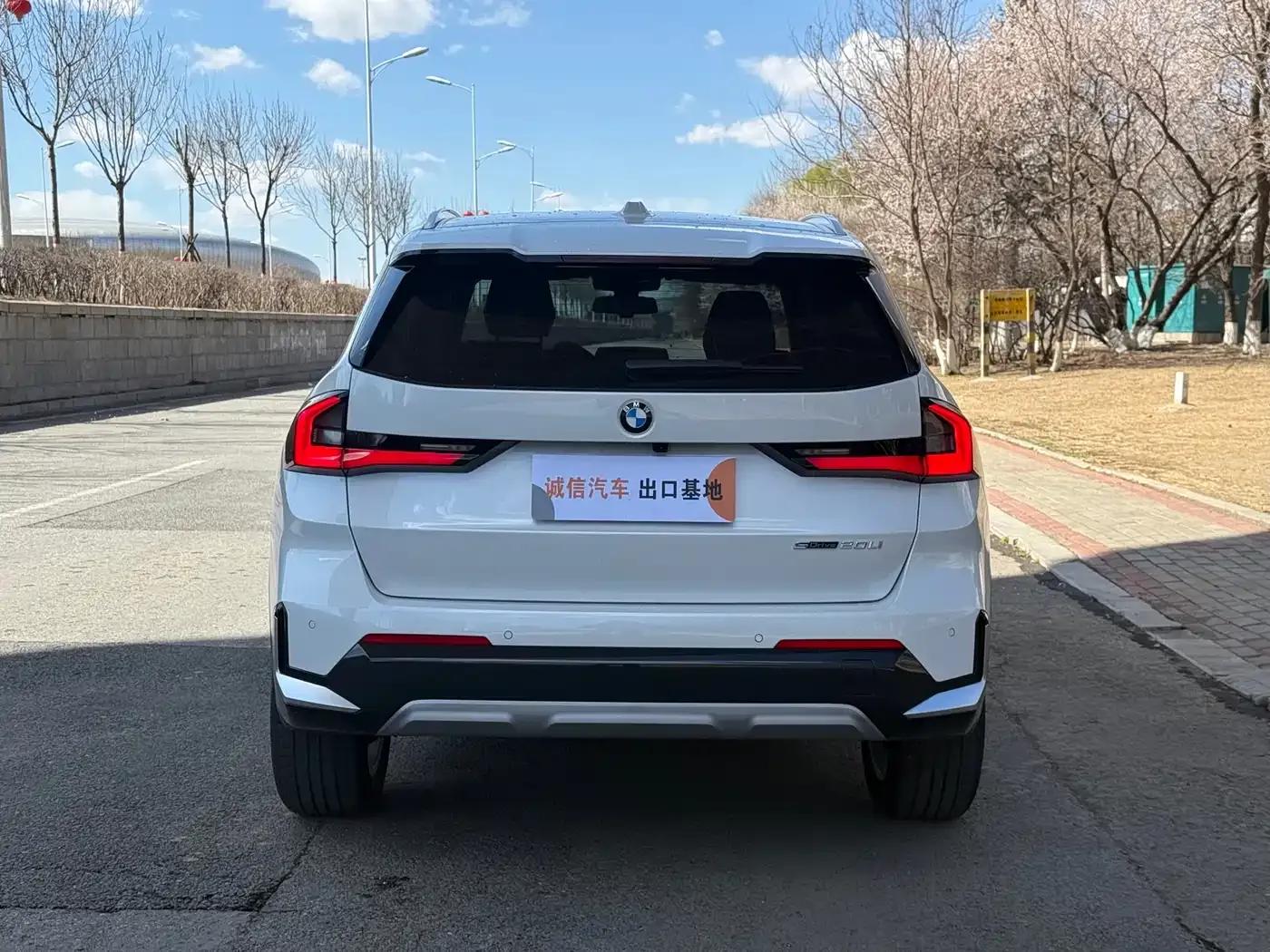 2023 BMW X1 sDrive20Li X Design Package — миниатюра 7