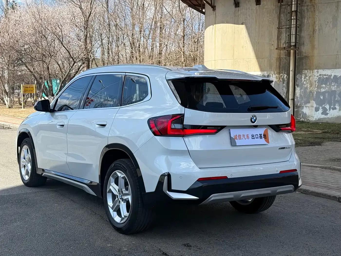 2023 BMW X1 sDrive20Li X Design Package — миниатюра 8