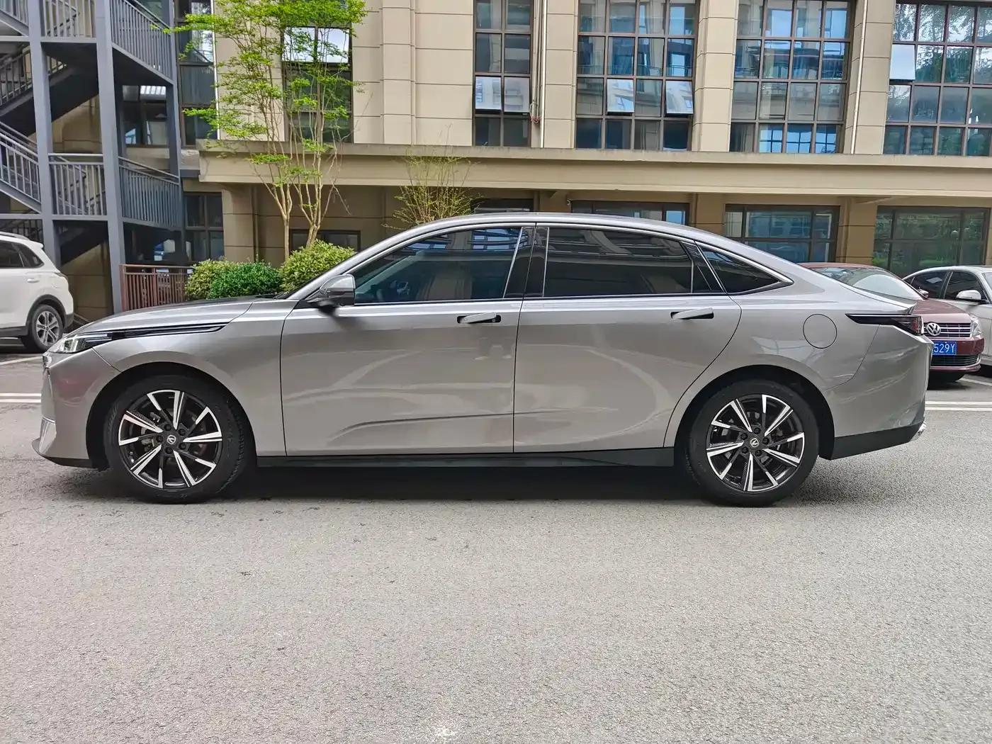 Yida 2023 Blue Whale NE 1.5T GDI DCT Navigator Edition — миниатюра 12