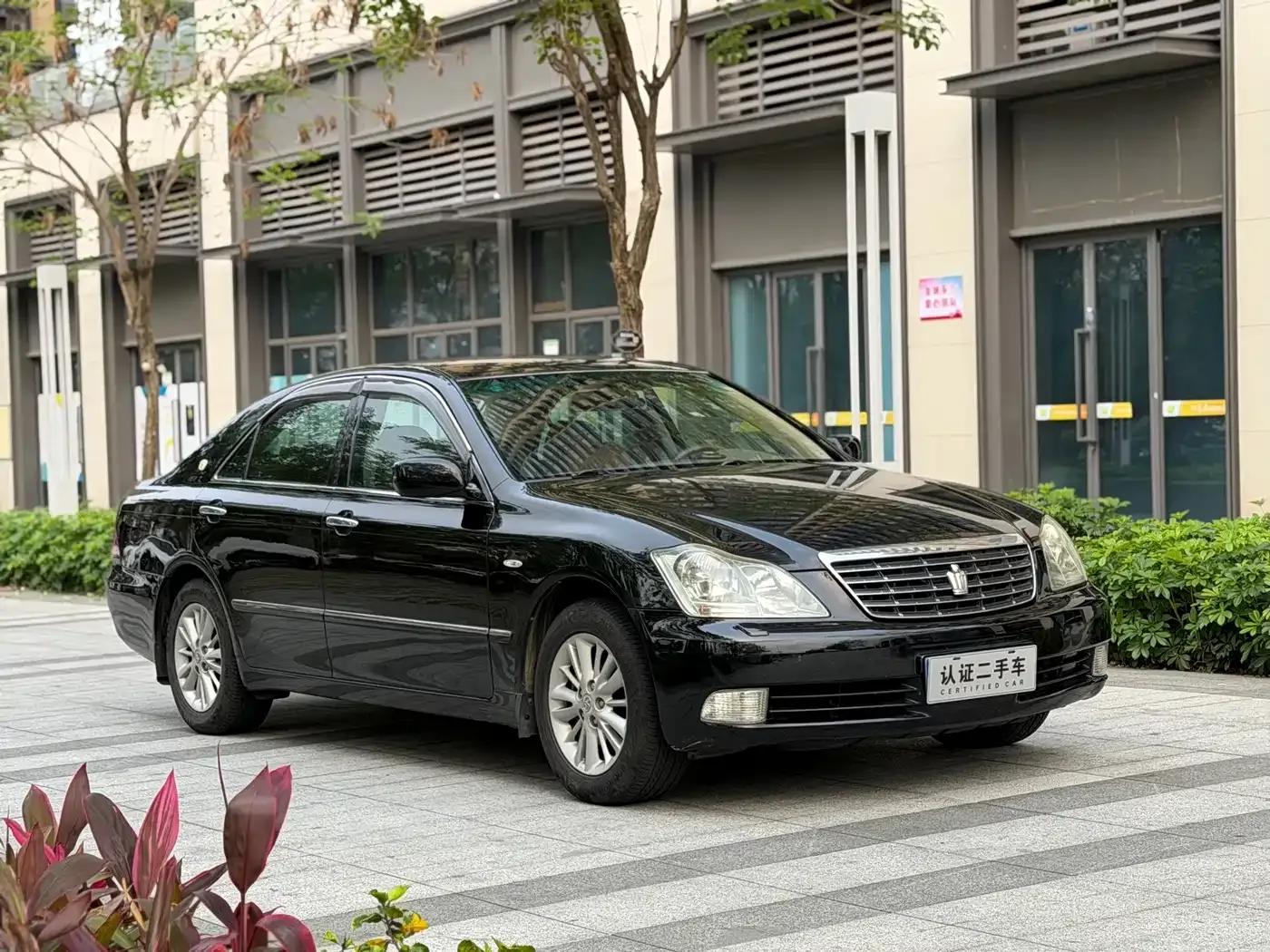 Crown 2006 2.5L Royal Leather Edition — миниатюра 3