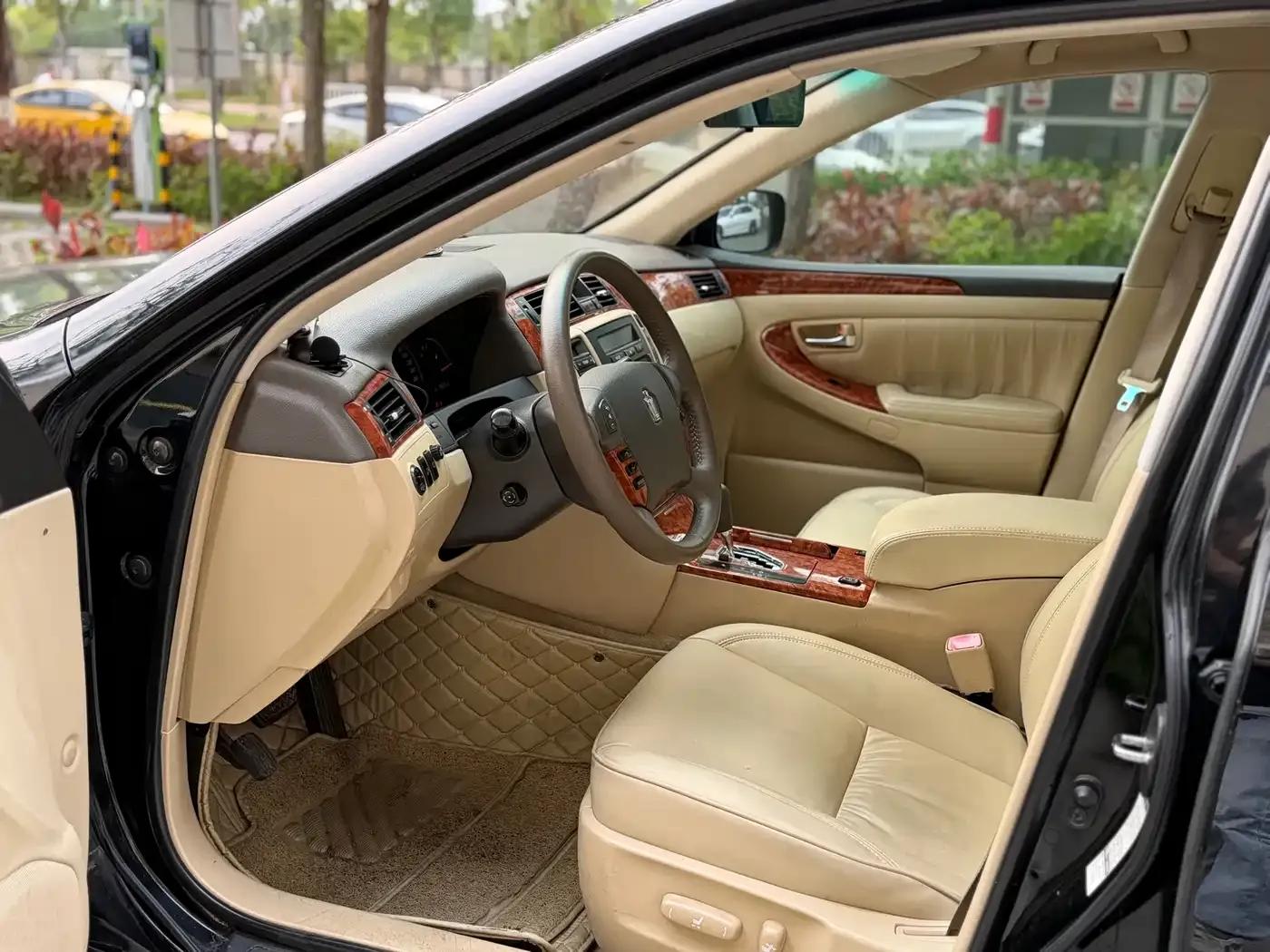 Crown 2006 2.5L Royal Leather Edition — миниатюра 4
