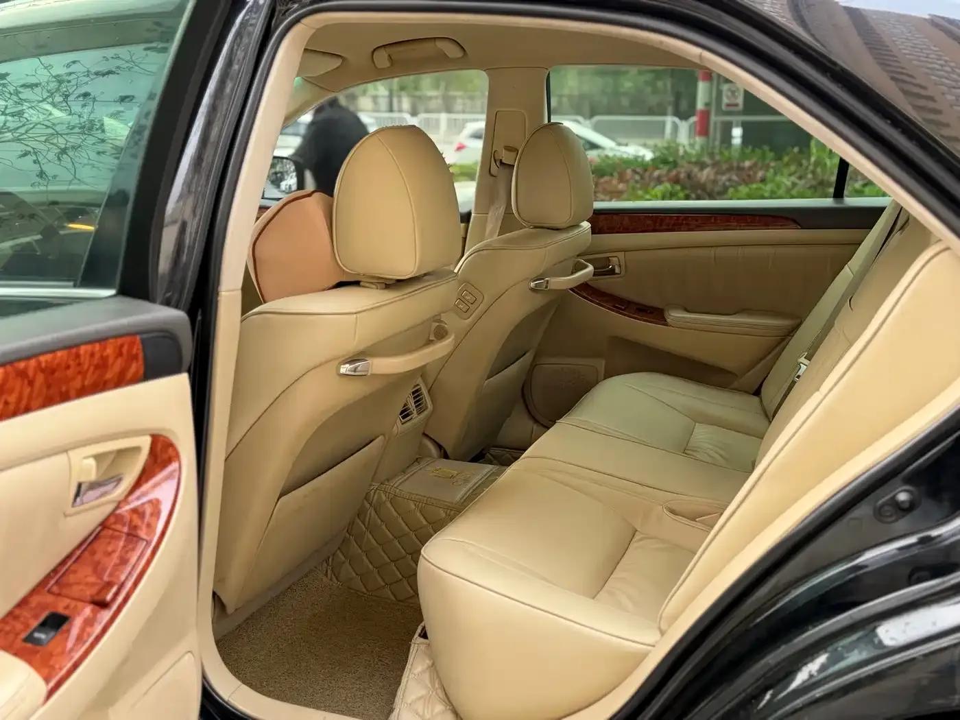 Crown 2006 2.5L Royal Leather Edition — миниатюра 5