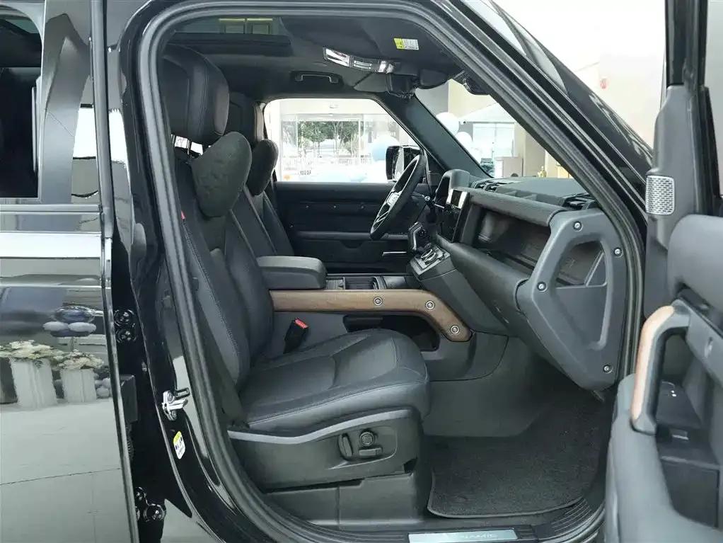 2024 Land Rover Defender 110 3.0T P400 X-DYNAMIC HSE — миниатюра 12