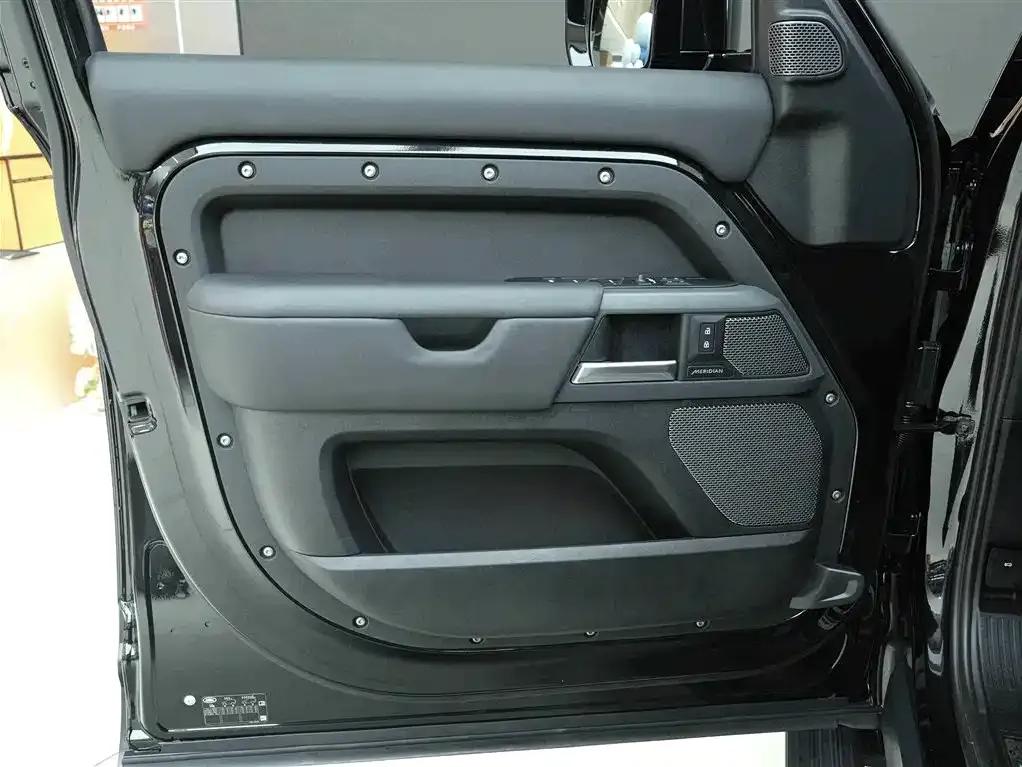 2024 Land Rover Defender 110 3.0T P400 X-DYNAMIC HSE — миниатюра 14