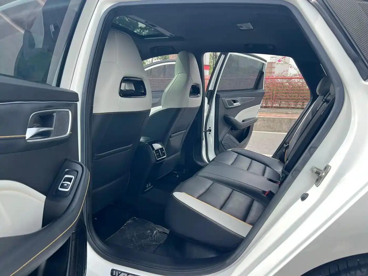 MG6 2021 Pro 1.5T Automatic Trophy Luxury Edition — миниатюра 8
