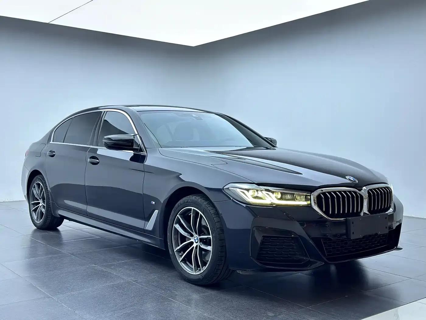 2021 BMW 5 Series 525Li M Sport Package — миниатюра 3