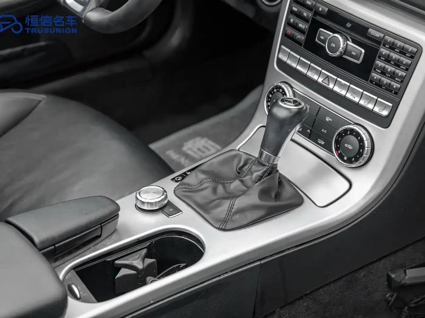 Mercedes-Benz SLK-Class 2011 SLK 200 Fashion Edition — миниатюра 17