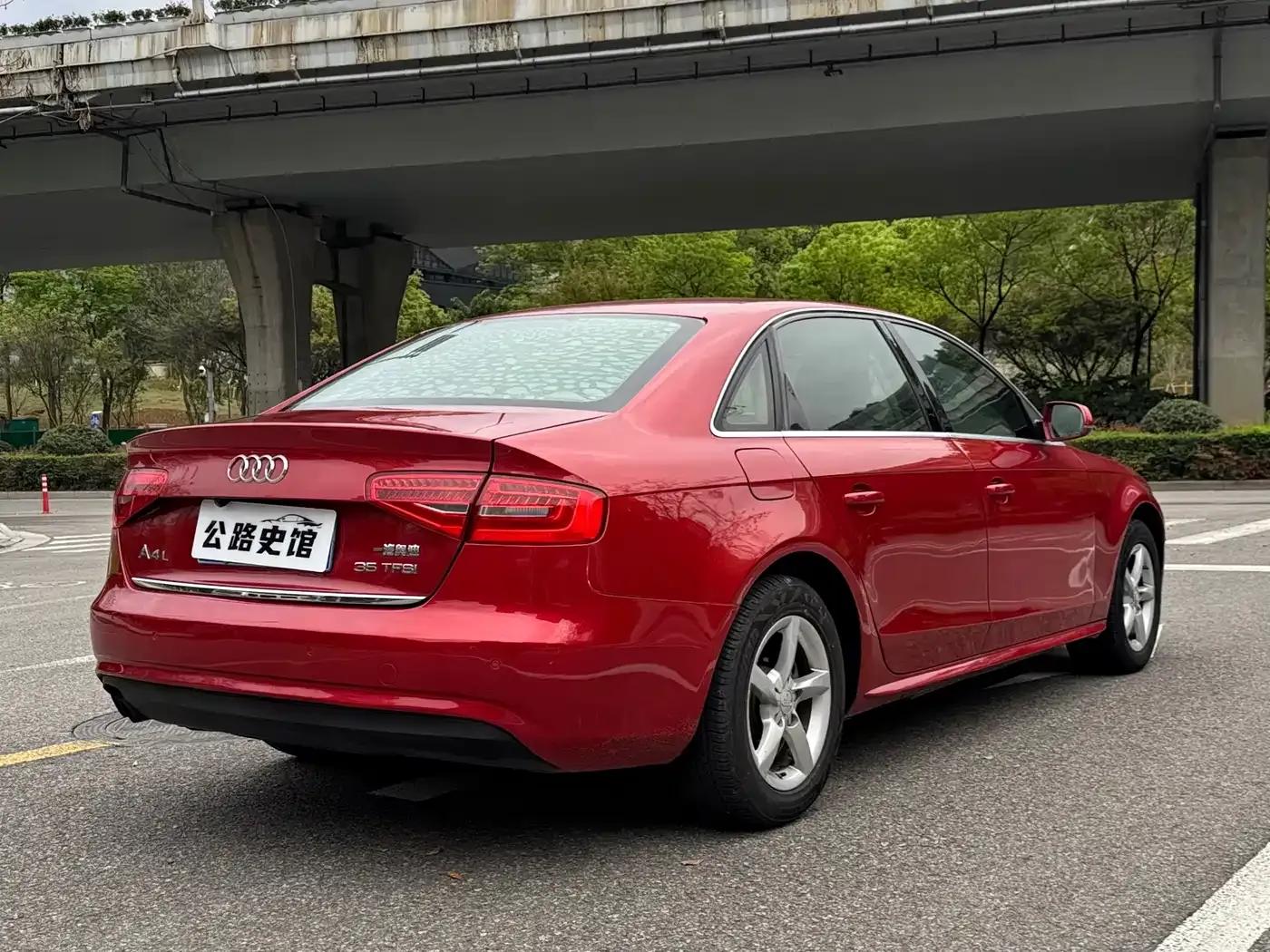 Audi A4L 2013 35 TFSI Automatic Comfort — миниатюра 6