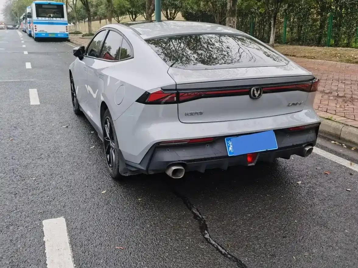 Changan UNI-V 2023 1.5T Premium Edition — миниатюра 6