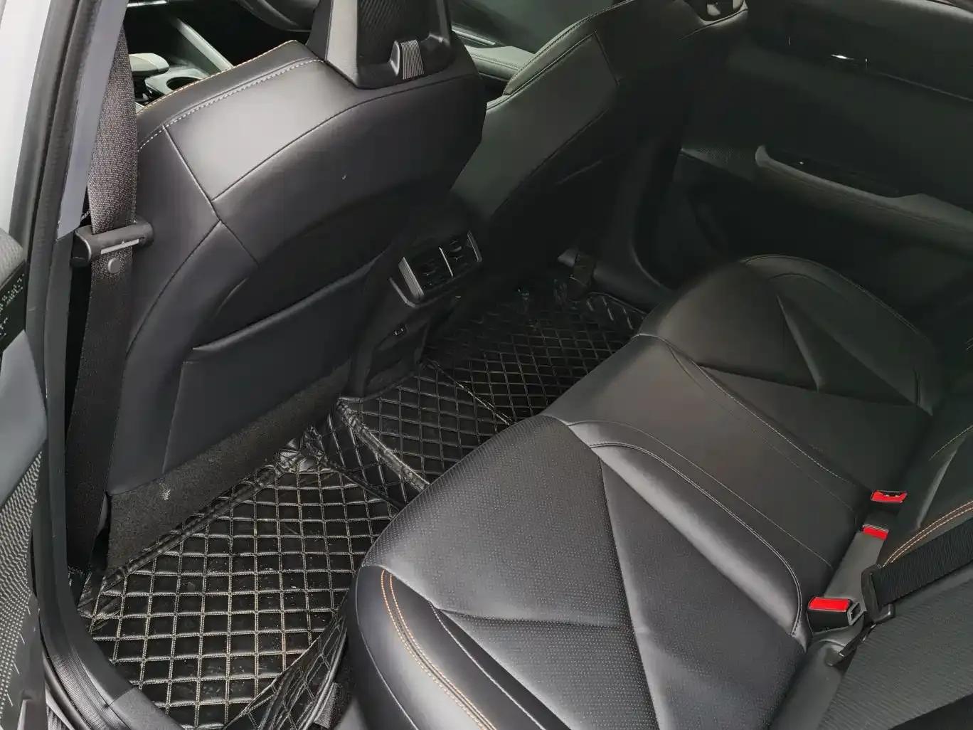 Changan UNI-V 2023 1.5T Premium Edition — миниатюра 9