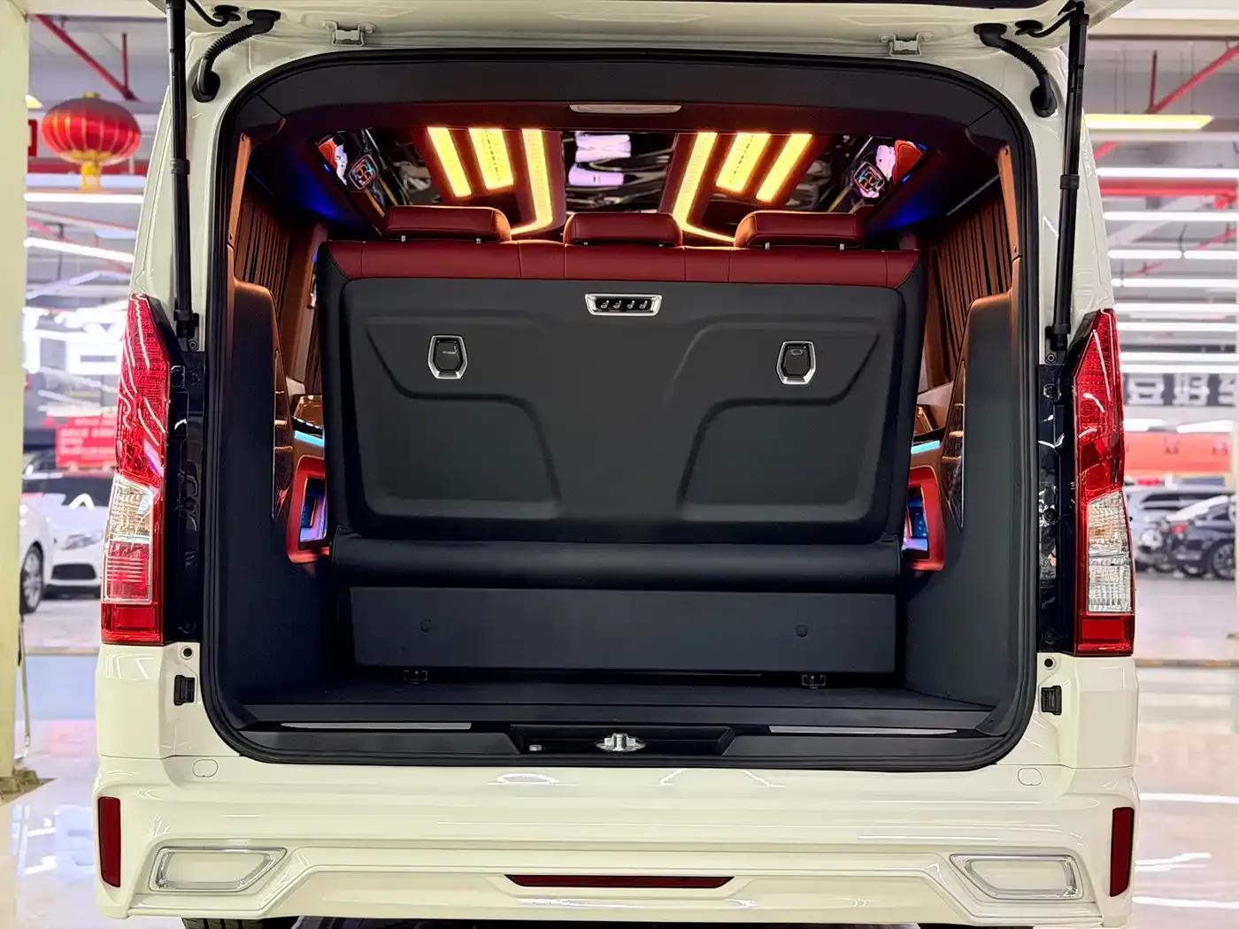 2025 HIACE 3.5L Automatic — миниатюра 19