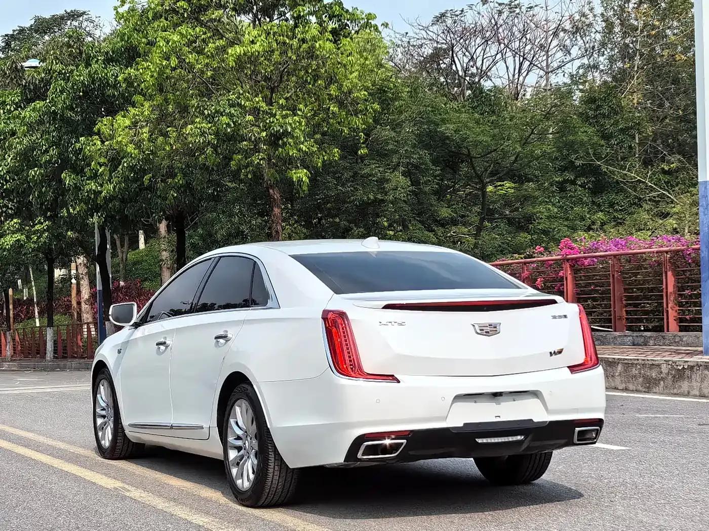 2018 Cadillac XTS 28T Technology Edition — миниатюра 17