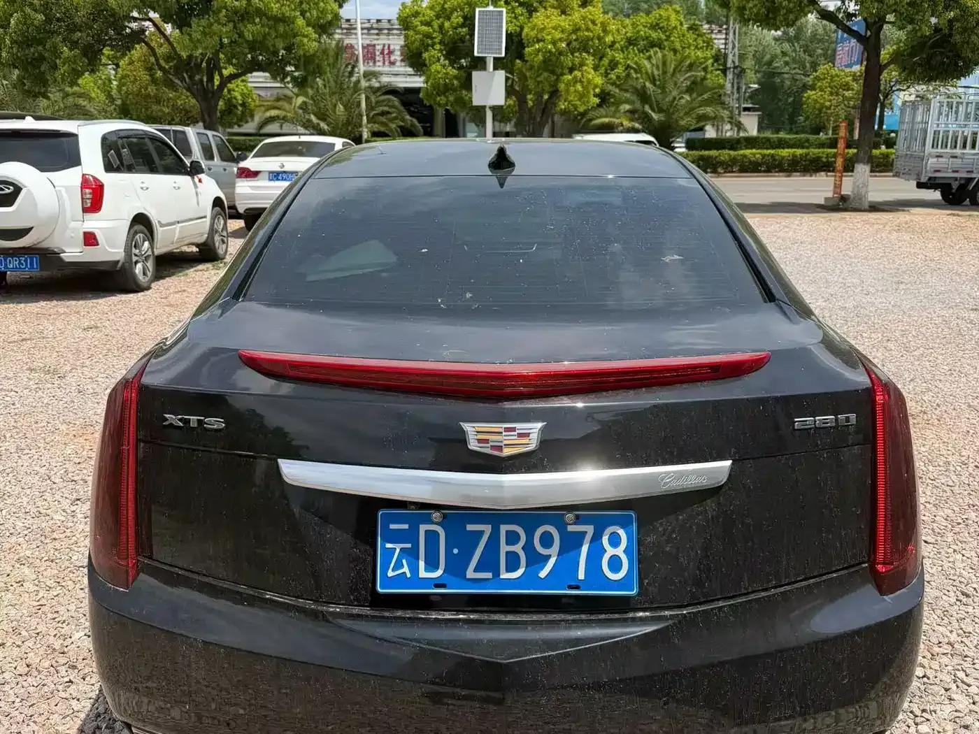 2017 Cadillac XTS 28T Elite — миниатюра 4