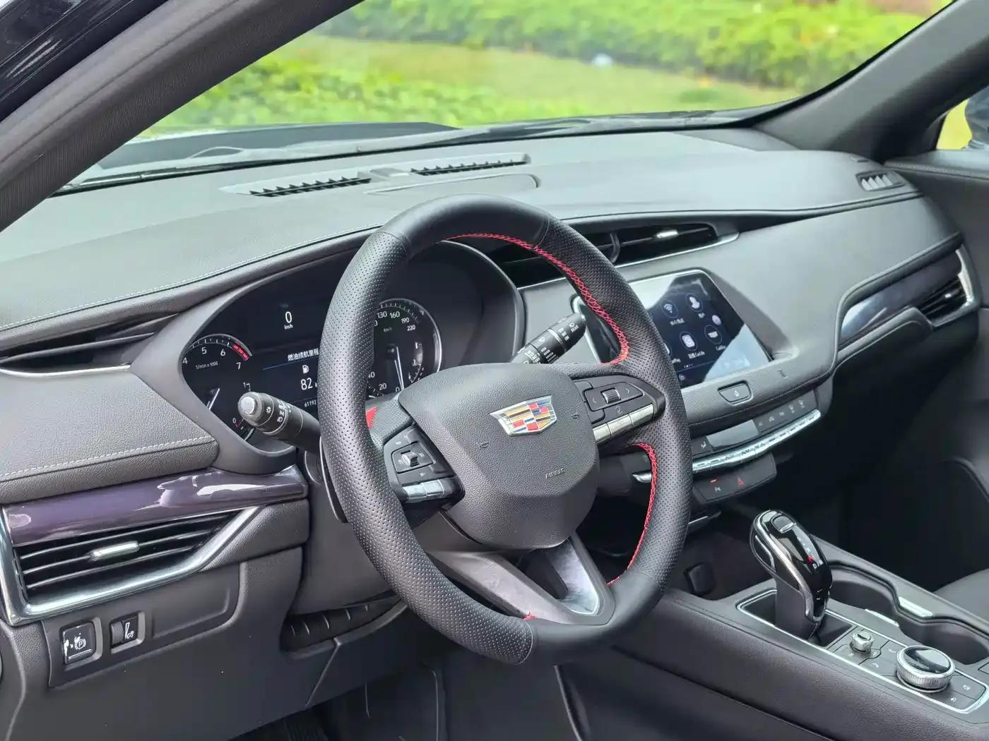 Cadillac XT4 2021 28T Two-Wheel Drive Technology Edition — миниатюра 8