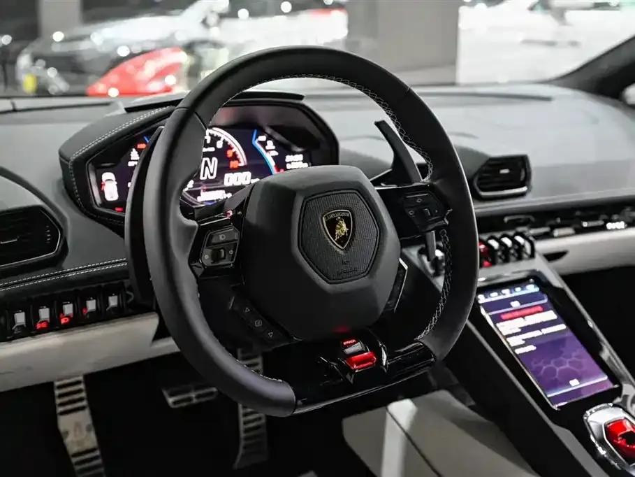 Huracán 2020 Huracán EVO RWD — миниатюра 5