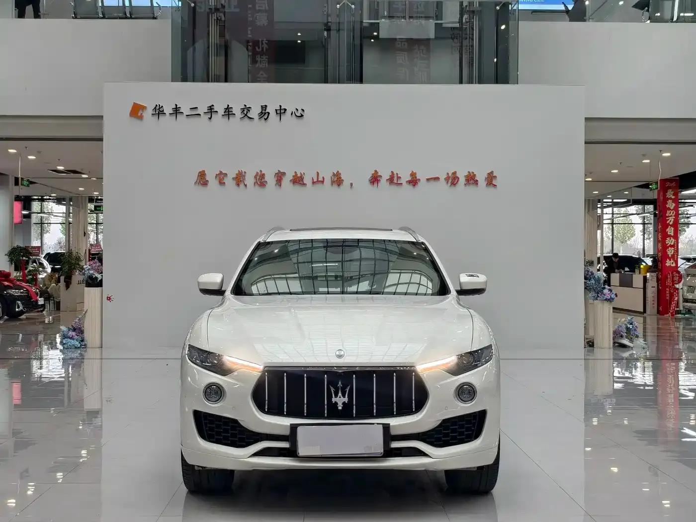 2016 Levante 3.0T Standard Edition — миниатюра 3