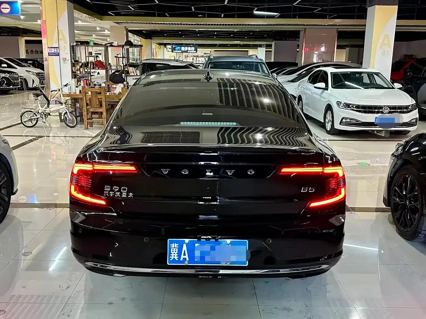 2024 Volvo S90 B5 Smart Luxury Edition — миниатюра 5