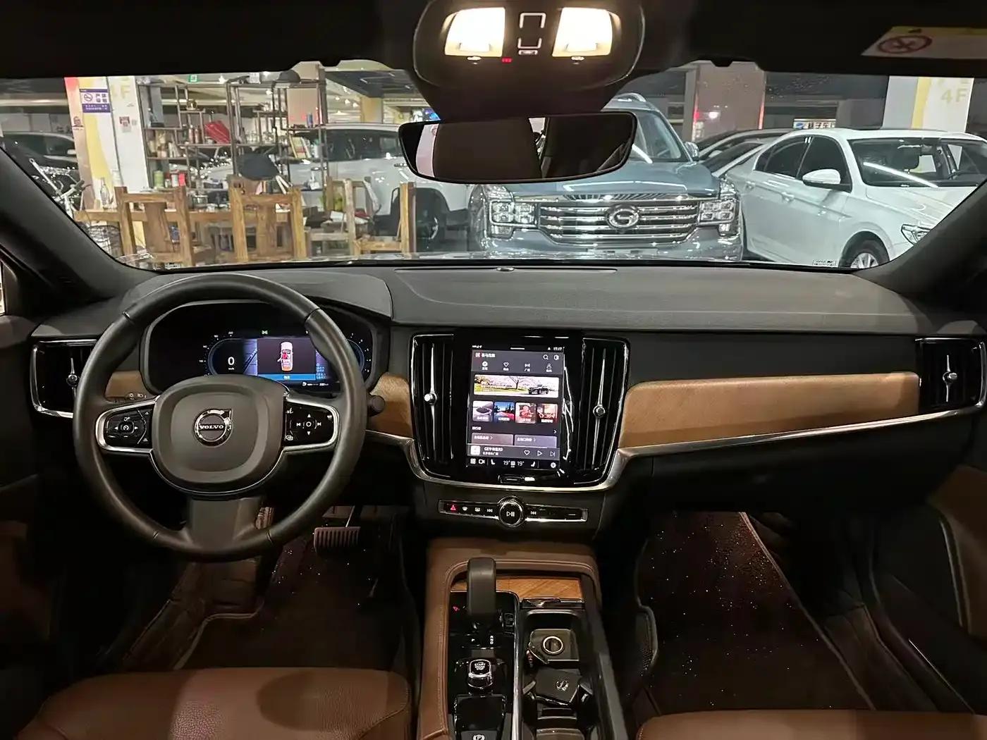 2024 Volvo S90 B5 Smart Luxury Edition — миниатюра 7