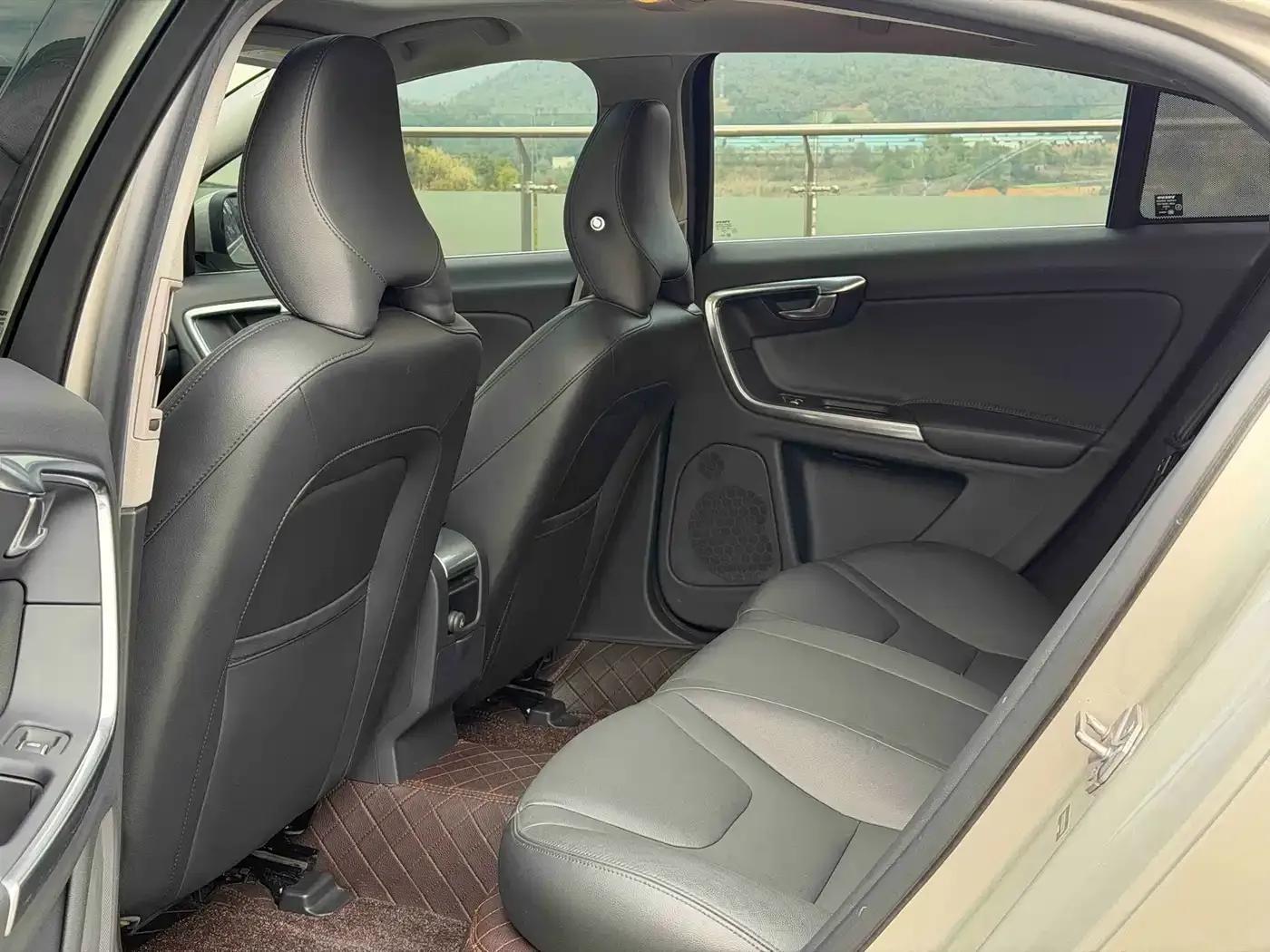 2019 Volvo S60 S60L Facelift T5 Smart Advanced Edition — миниатюра 5