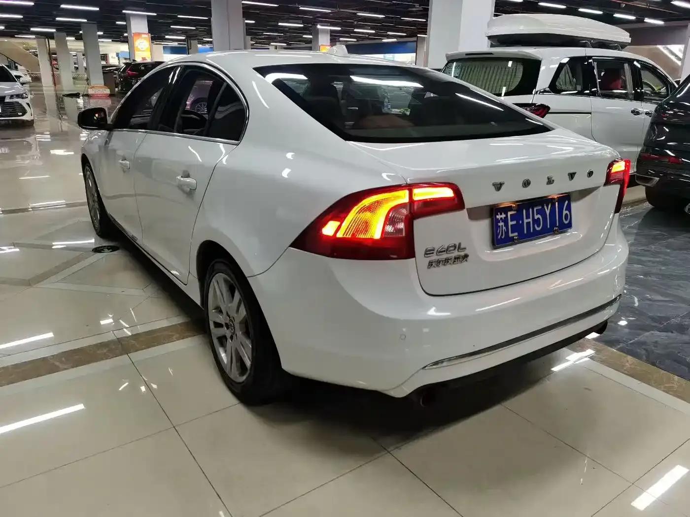 2014 Volvo S60 S60L 2.0T Smart Edition — миниатюра 12