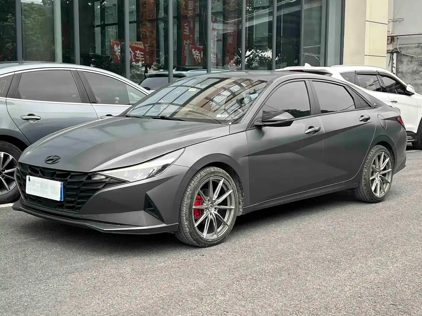 Hyundai Elantra 2022 1.5L CVT 20th Anniversary Edition — миниатюра 1