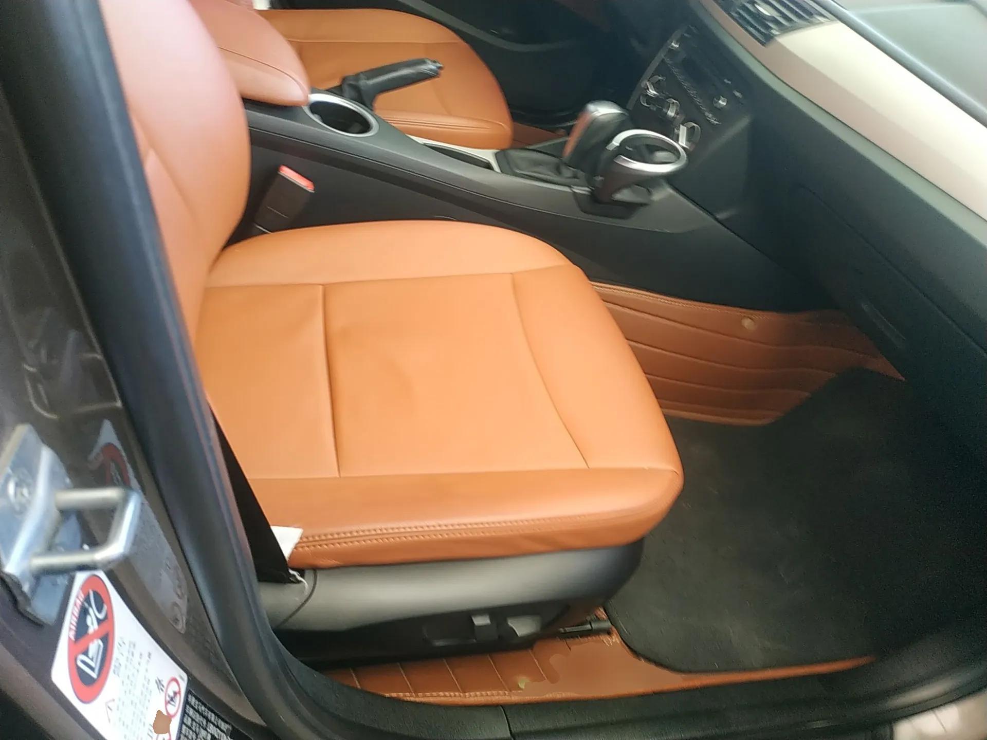 BMW X1 2013 sDrive18i Fashion Model — миниатюра 23
