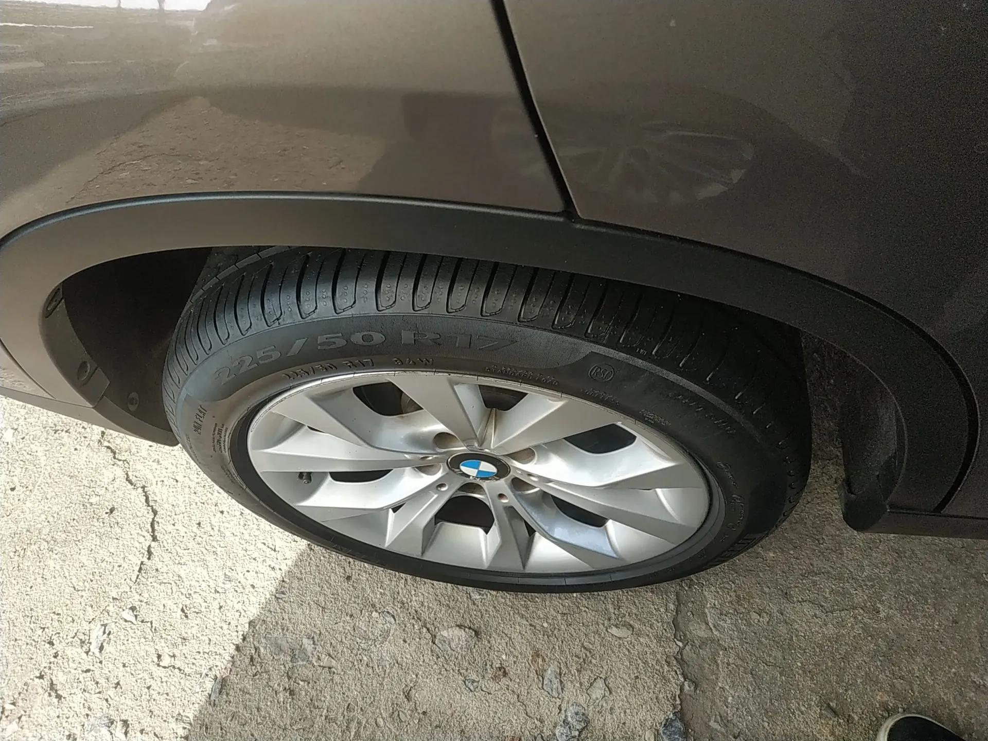 BMW X1 2013 sDrive18i Fashion Model — миниатюра 10