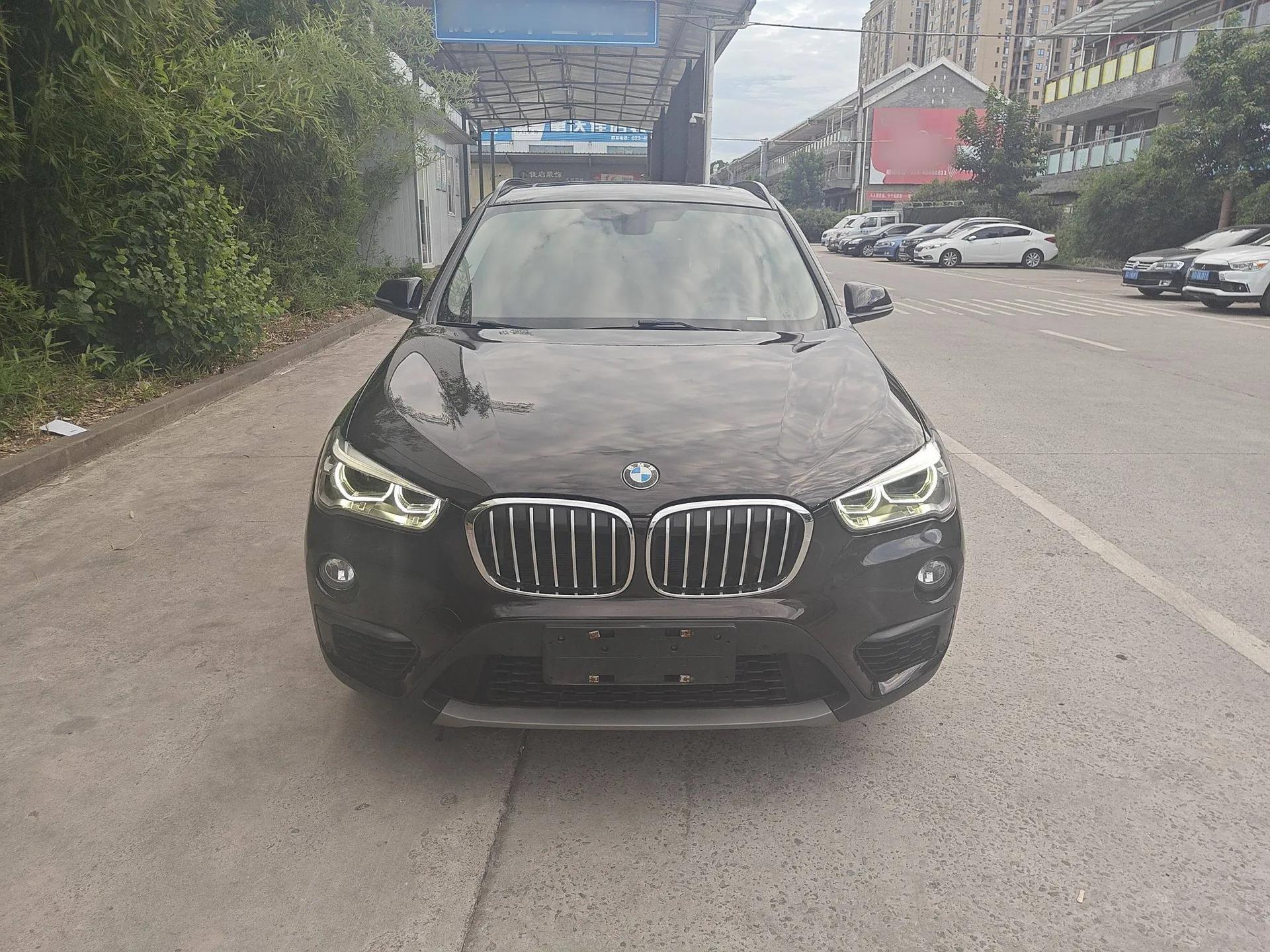 BMW X1 2016 sDrive18Li Premium Edition — миниатюра 3