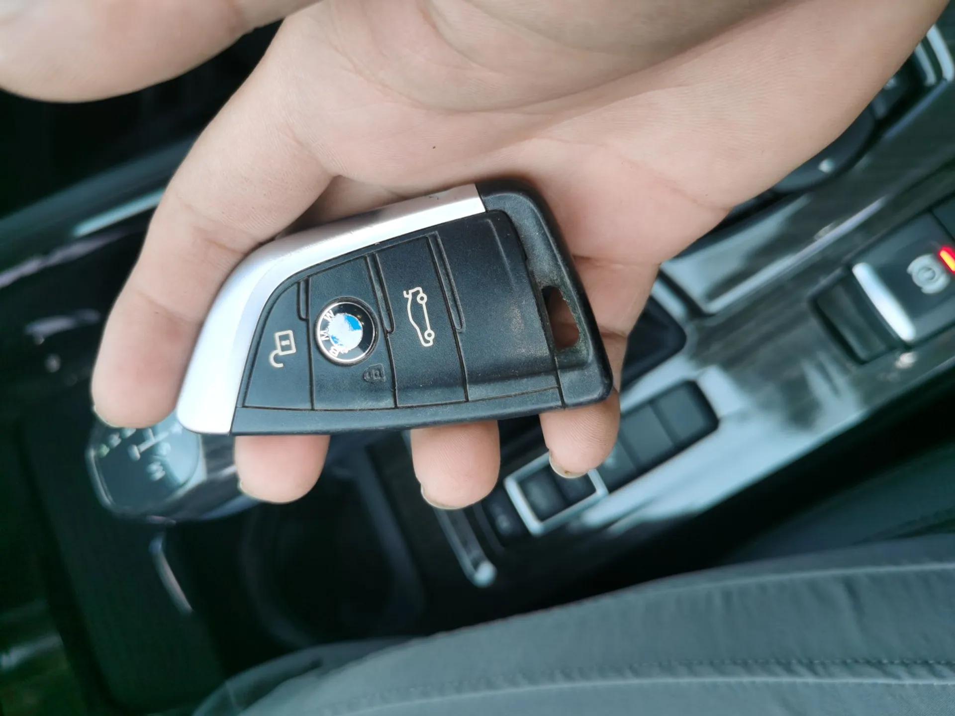 BMW X1 2016 sDrive18Li Premium Edition — миниатюра 22