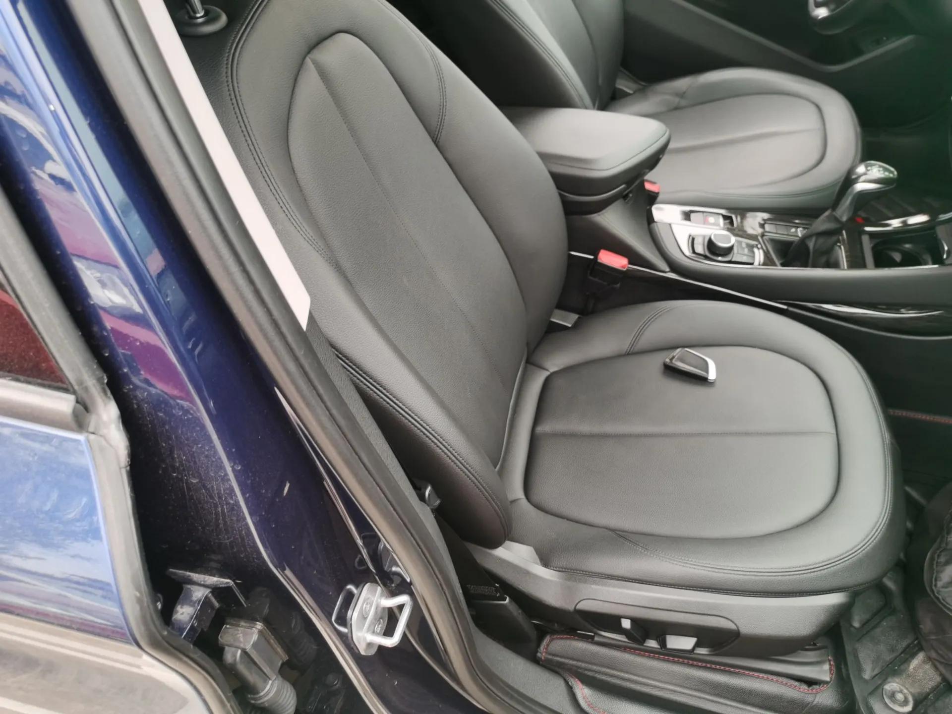 BMW X1 2016 sDrive18Li Premium Edition — миниатюра 23