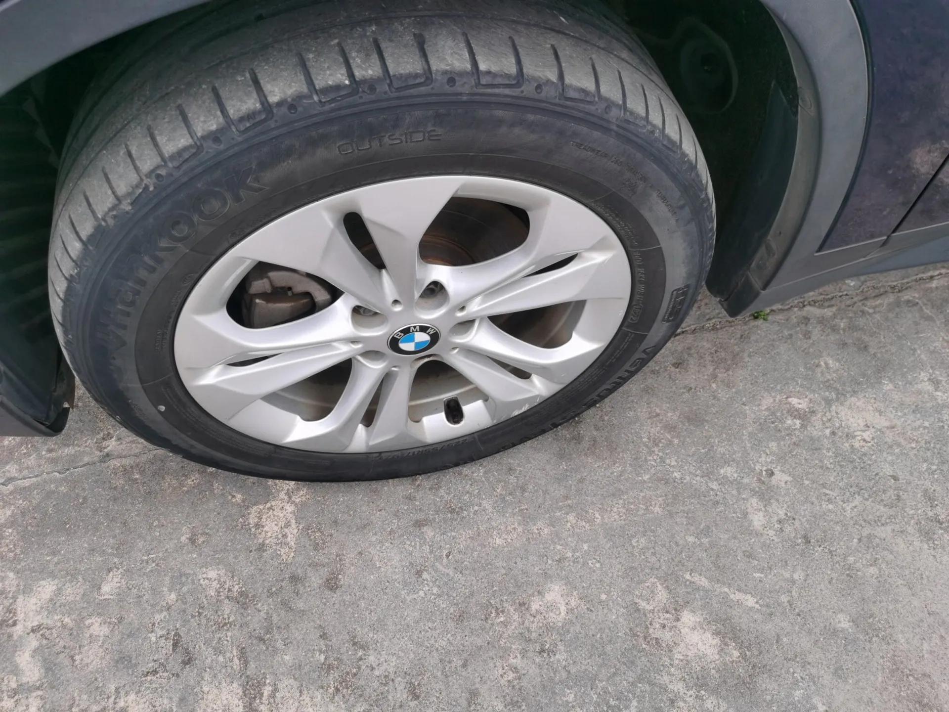 BMW X1 2016 sDrive18Li Premium Edition — миниатюра 9