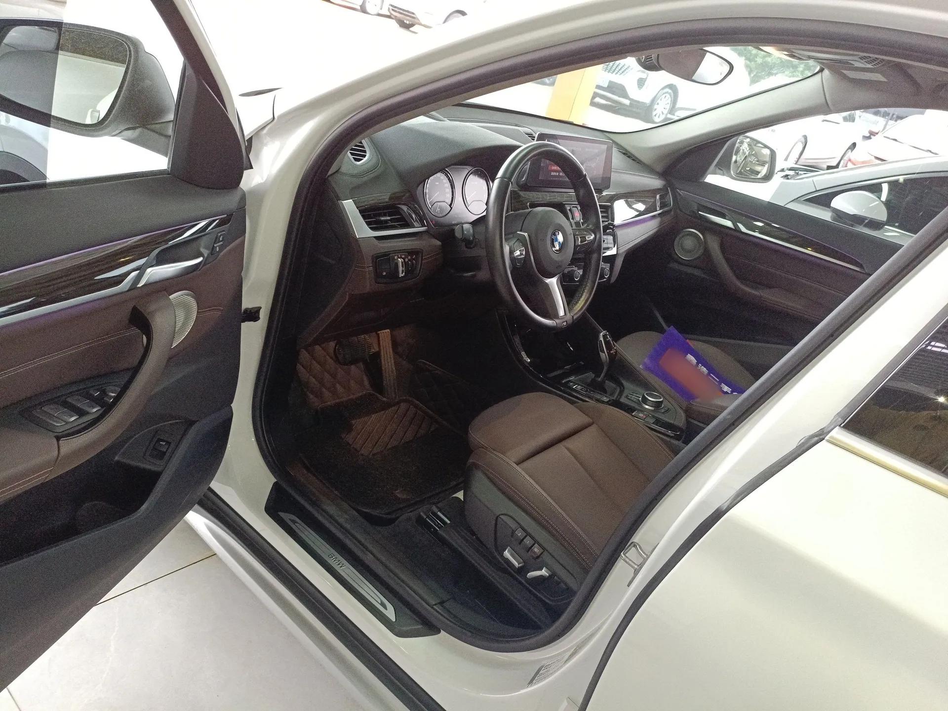 BMW X1 2022 xDrive25Li Luxury Model — миниатюра 18