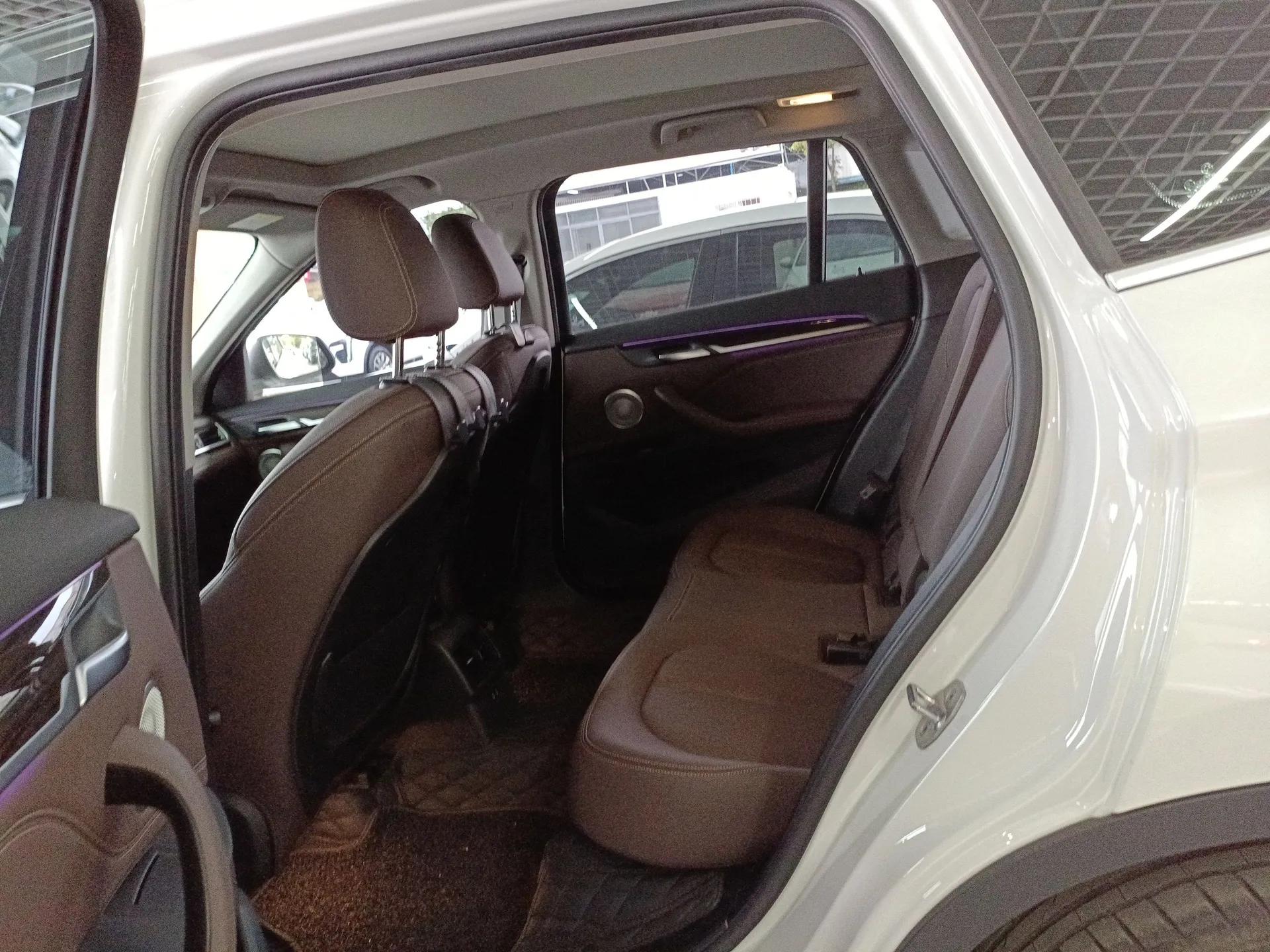 BMW X1 2022 xDrive25Li Luxury Model — миниатюра 19