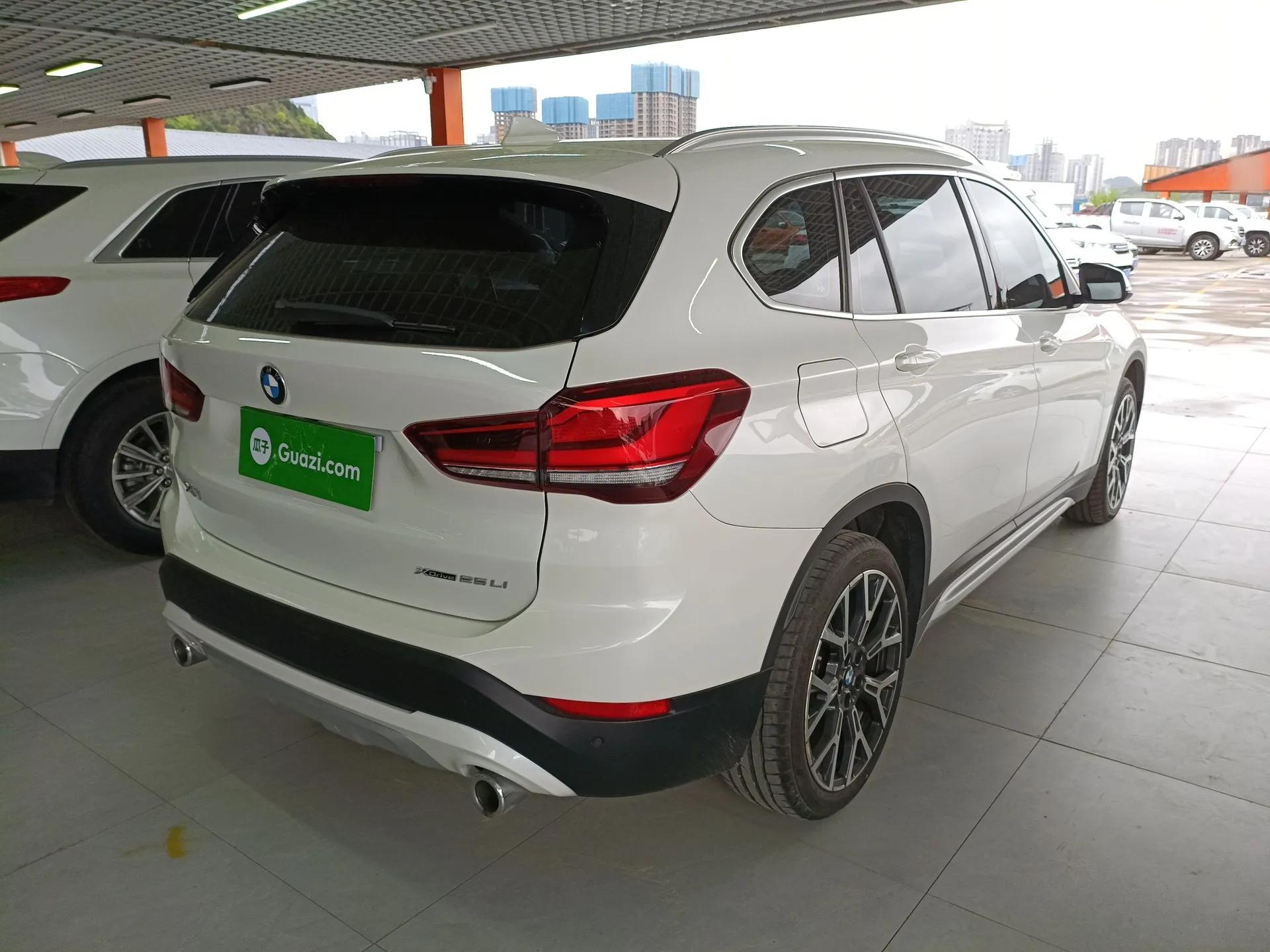 BMW X1 2022 xDrive25Li Luxury Model — миниатюра 4