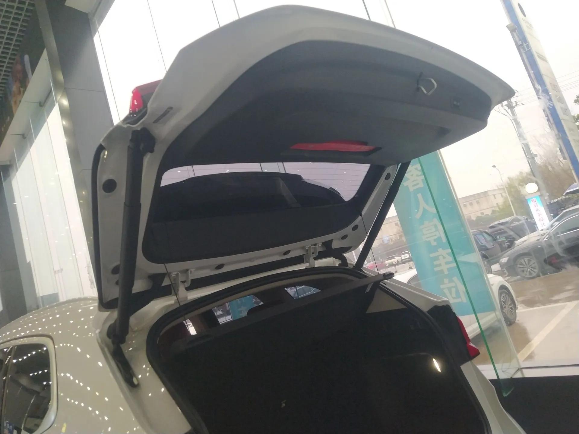BMW X1 2023 sDrive25Li X Design Package — миниатюра 21