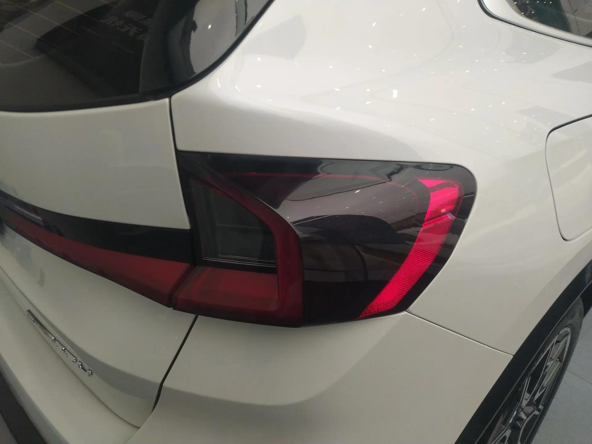 BMW X1 2023 sDrive25Li X Design Package — миниатюра 8
