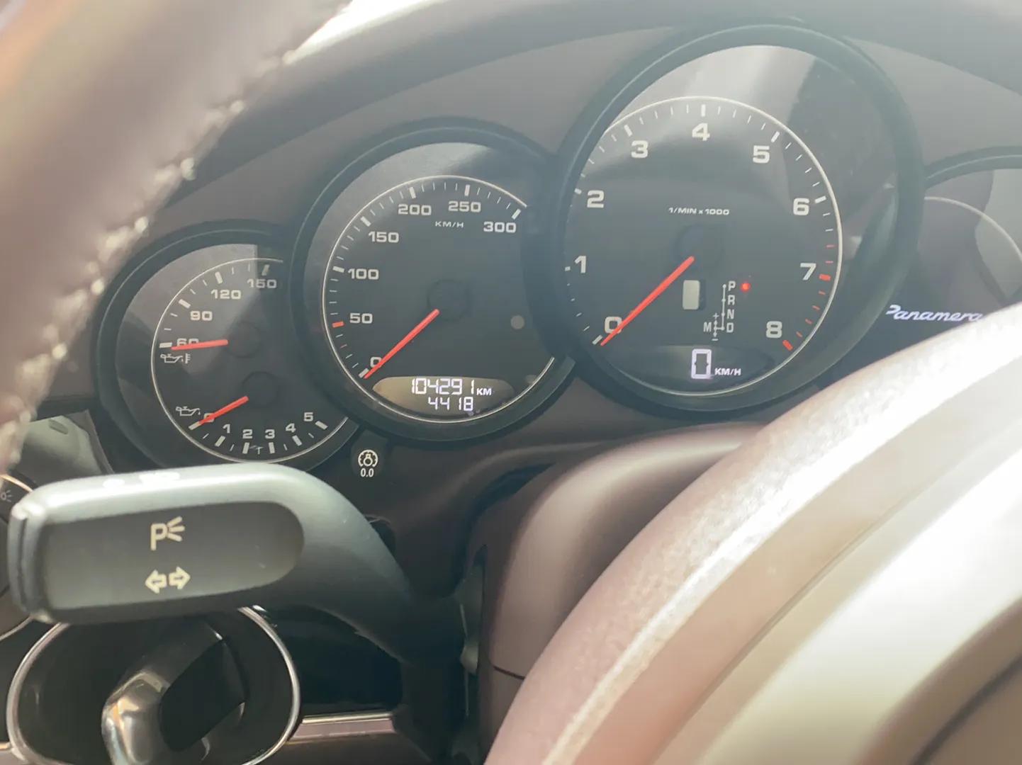 Porsche Panamera 2014 Panamera 4 3.0T — миниатюра 9