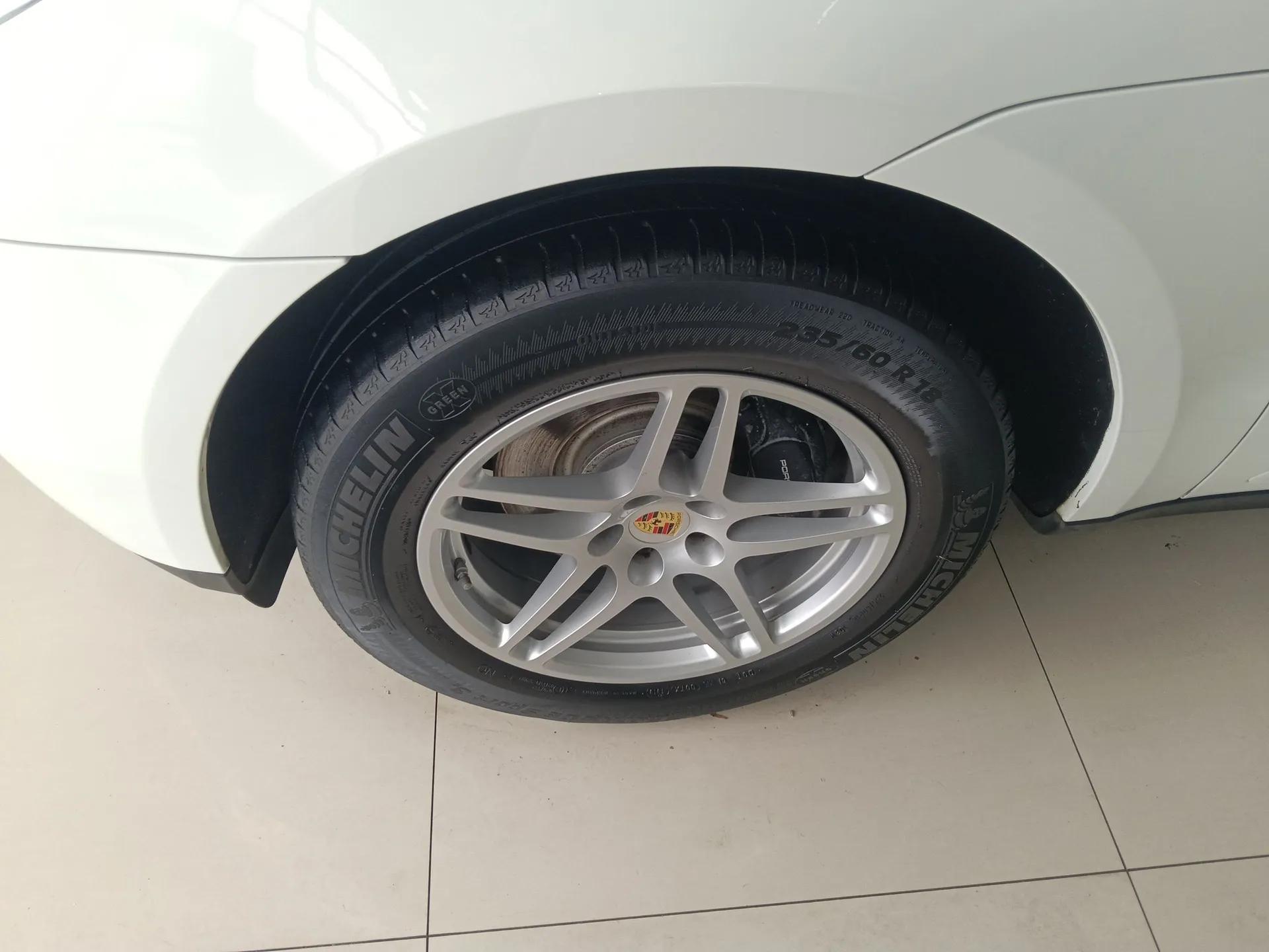 Porsche Macan 2017 Macan 2.0T — миниатюра 8