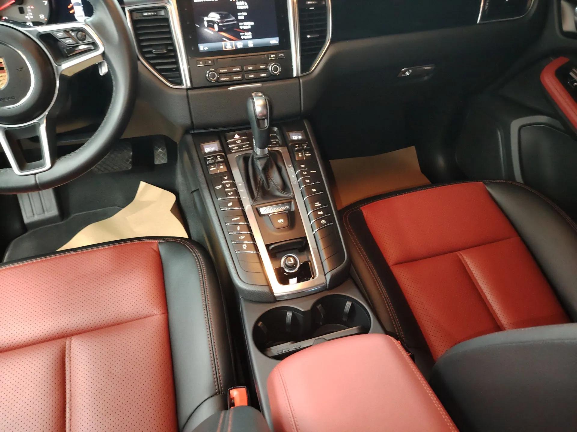 Porsche Macan 2017 Macan S 3.0T — миниатюра 17