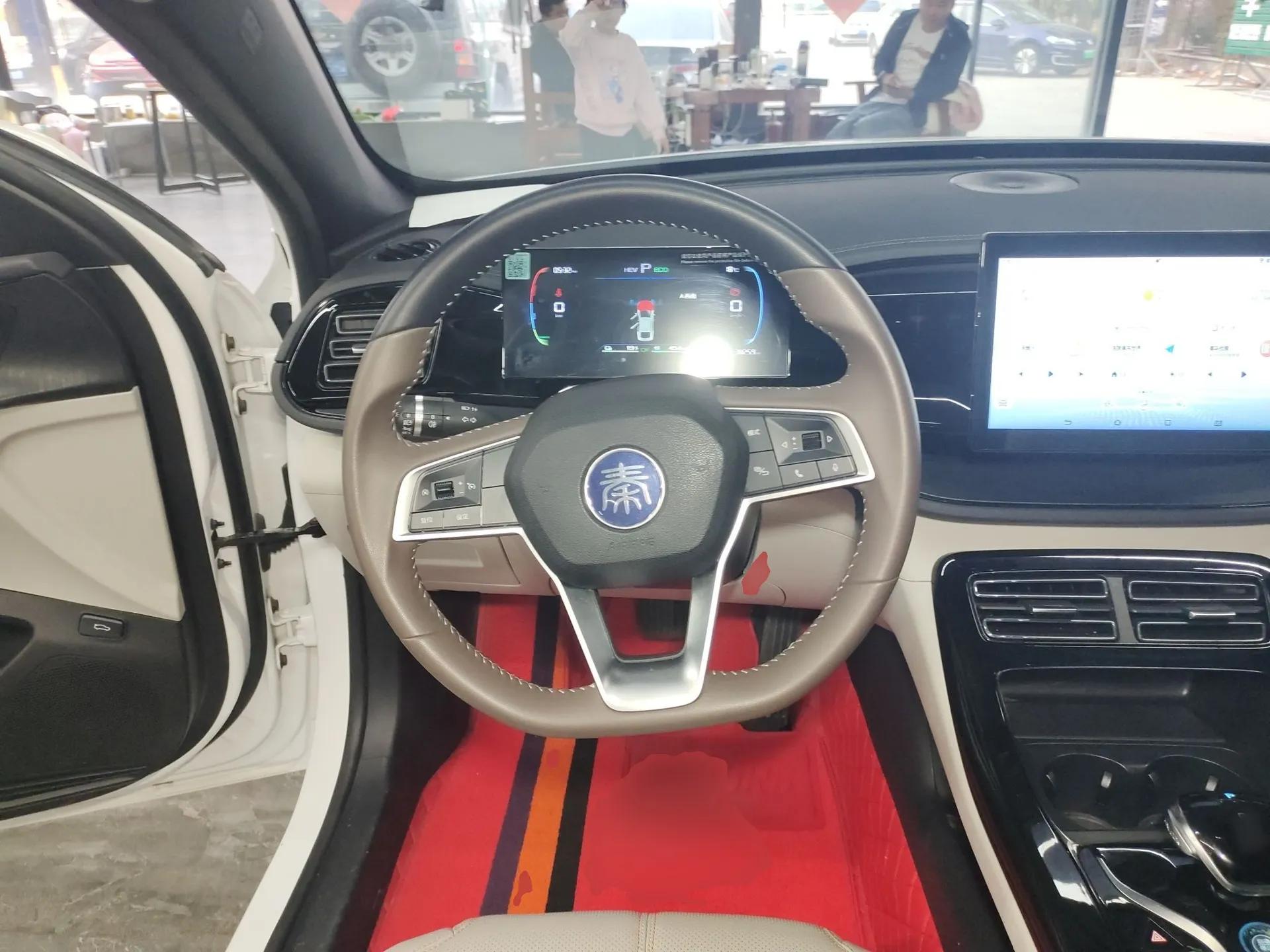 BYD Qin PLUS 2024 HONOR Edition DM-i 55KM Leading Model — миниатюра 14