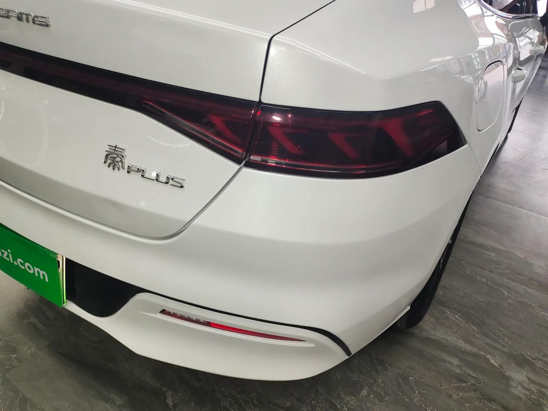 BYD Qin PLUS 2024 HONOR Edition DM-i 55KM Leading Model — миниатюра 7